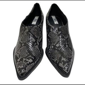 Zara Animal Print Grey Snakeskin Cowboy Heel - Sz 9